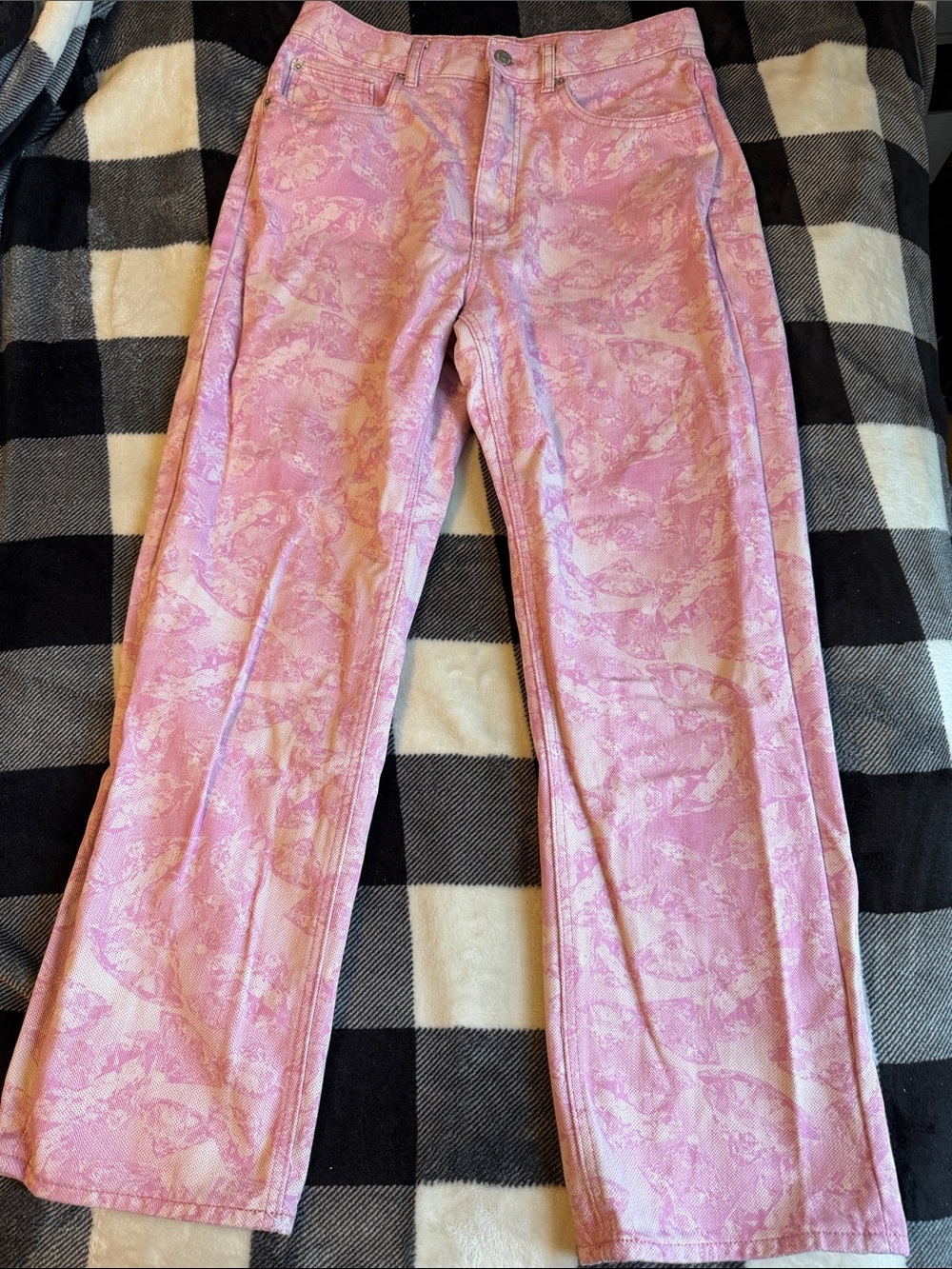 BDG Urban Outfitters Pink Diamond Cowboy Jeans size 30